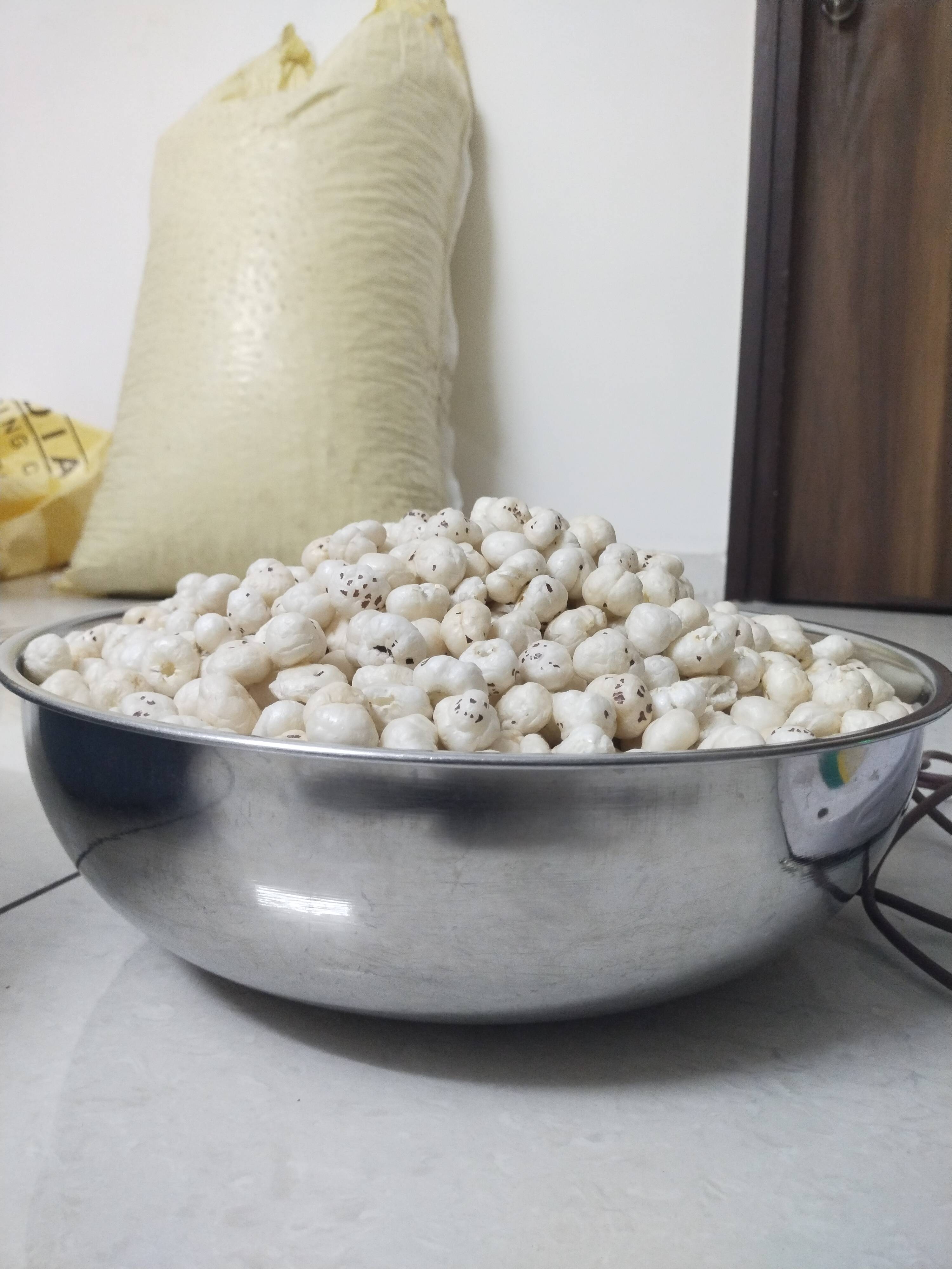 Lava (Large) Makhana विक्रीसाठी, मेहसाणा, गुजरात