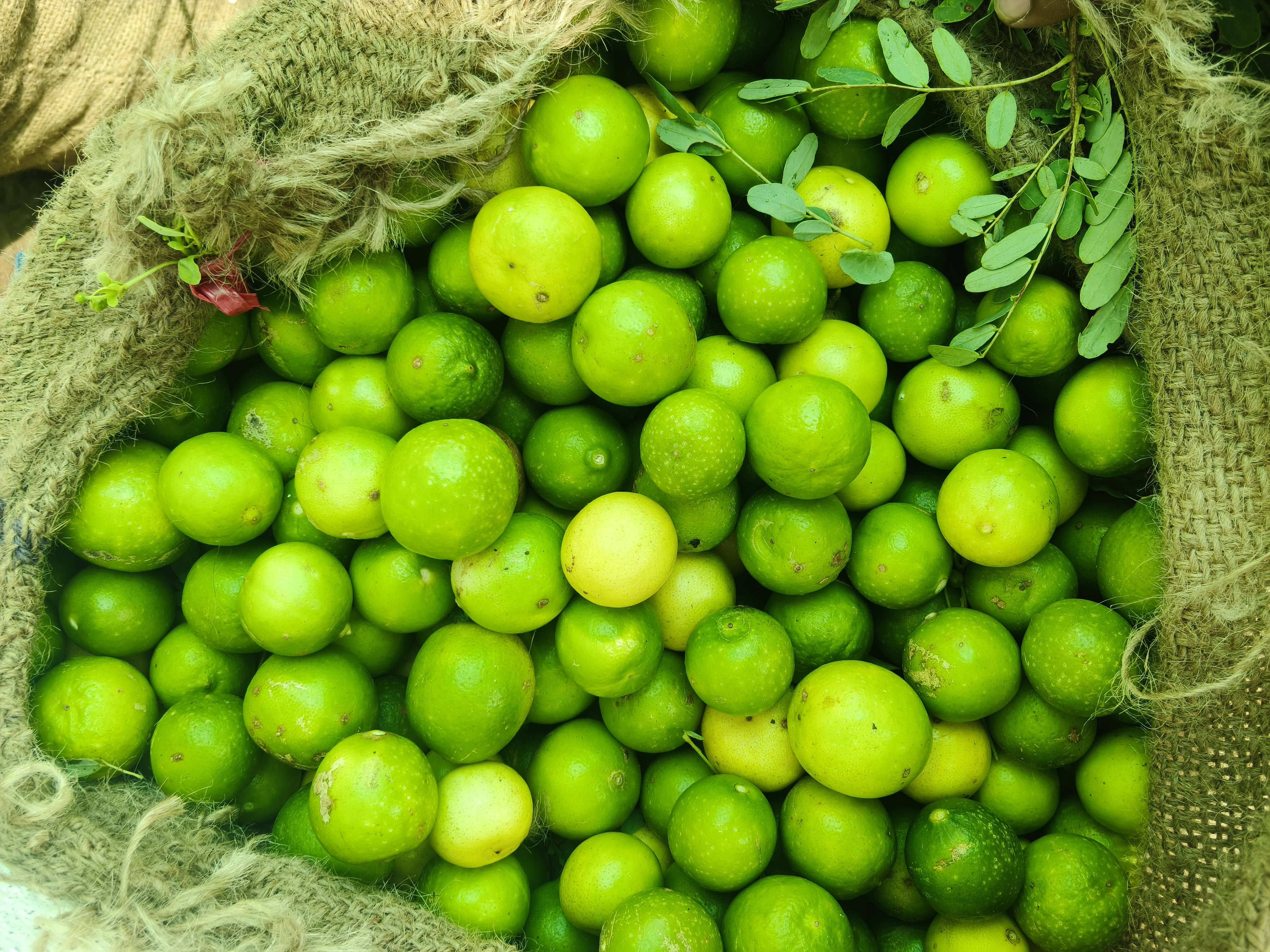 Lemon Kagzi Lime